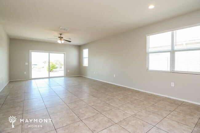 Building Photo - 24411 W Pueblo Ave