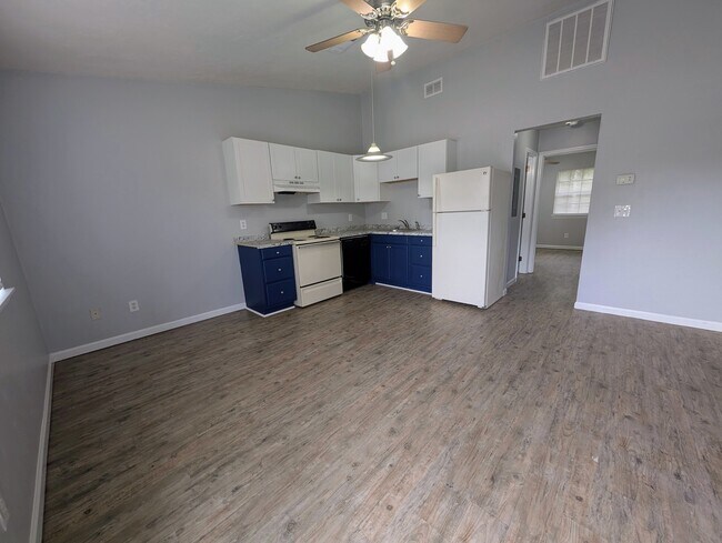 Foto del edificio - 1235 Continental Ct