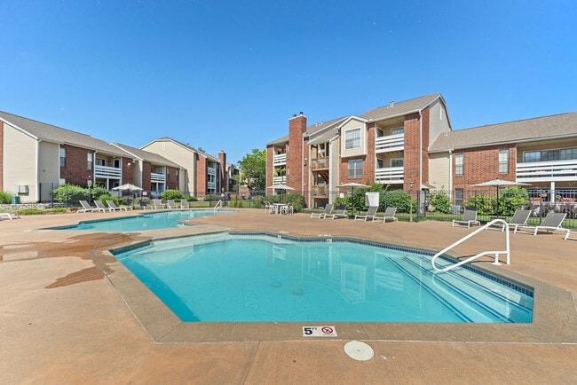 Foto del edificio - Silverwood Apartments