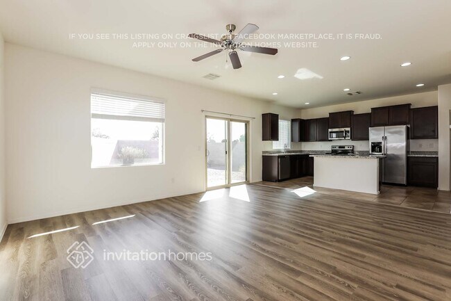 Foto del edificio - 1323 E Palomino Way