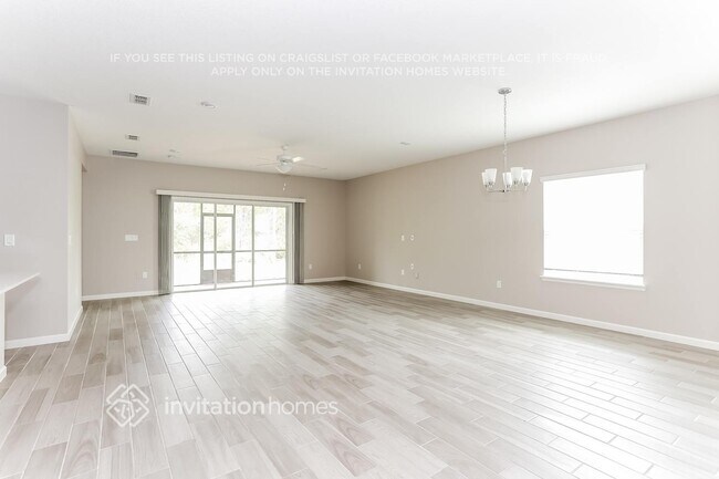 Foto del edificio - 9848 Lemon Grass Ln