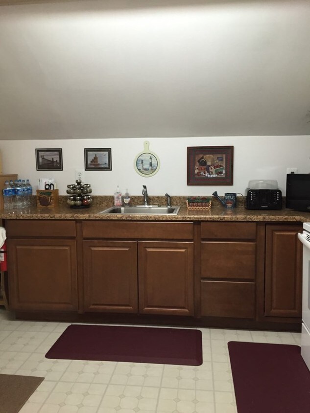 Primary Photo - 207 6th Ave