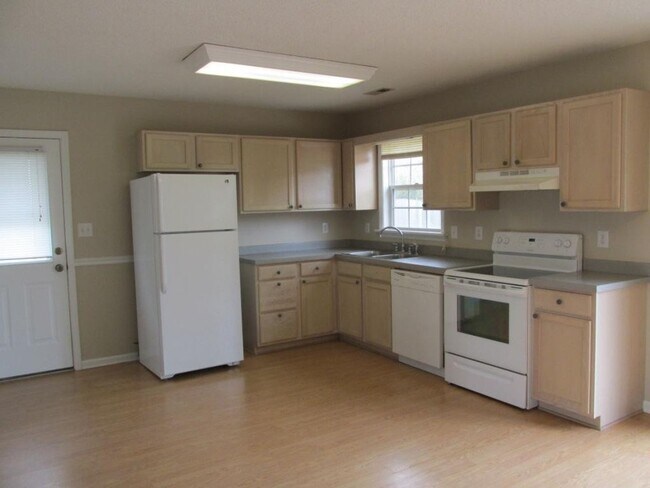 Foto del edificio - 1002 Birch Ct