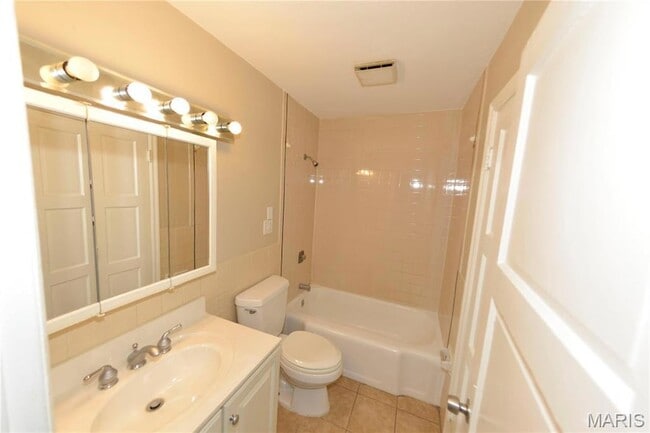 Building Photo - 6127 Shillington Dr