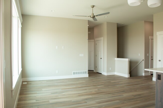 Foto del edificio - 6984 S 9th W