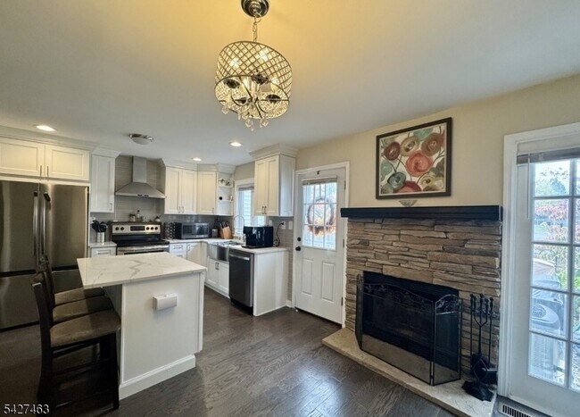 Foto del edificio - 2109 Jamestown Common