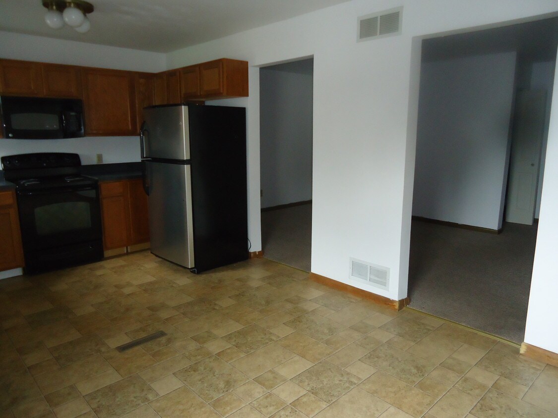 128 W Main St, Annville, PA 17003 Apartments in Annville, PA