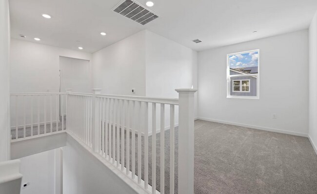 Building Photo - 4 Bed 3 Bath 2 Story 2 Car