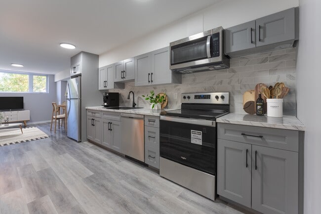 Building Photo - 2 Bed / 1 Bath in Kingston – All Utilities & Parking Included - $1,899/month