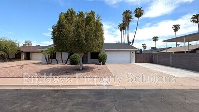 Building Photo - 2029 S Nina Cir