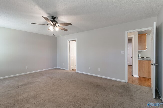 Foto del edificio - 114 Clover Ridge Dr
