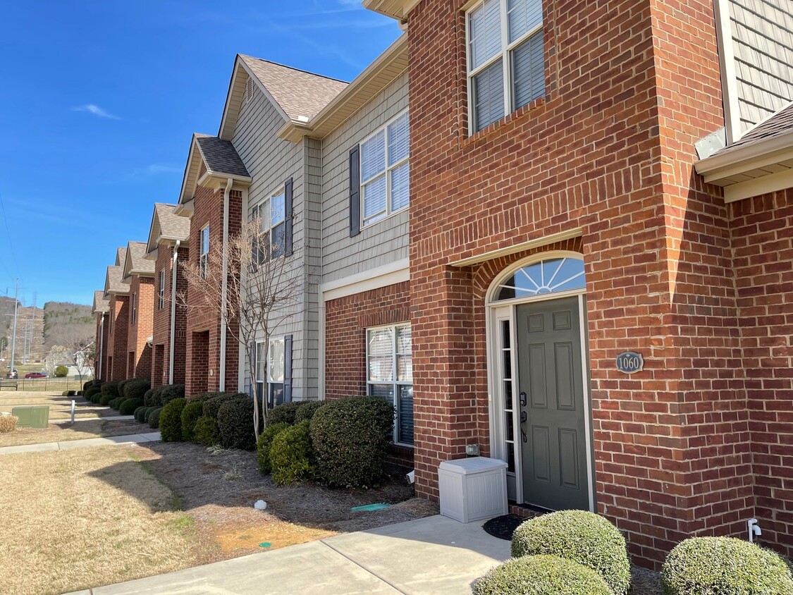 Foto principal - CHANEY PLACE TOWNHOMES