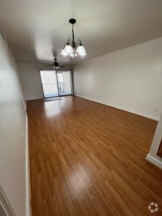 Building Photo - 3200 S Litzler Dr