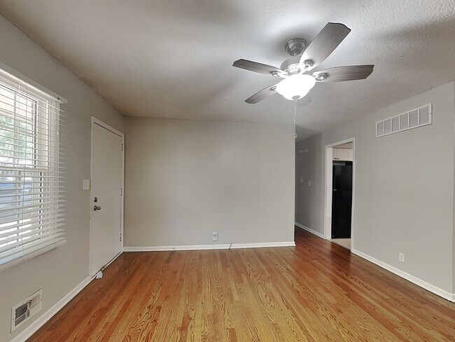 Building Photo - 13511 E 41st Terrace S