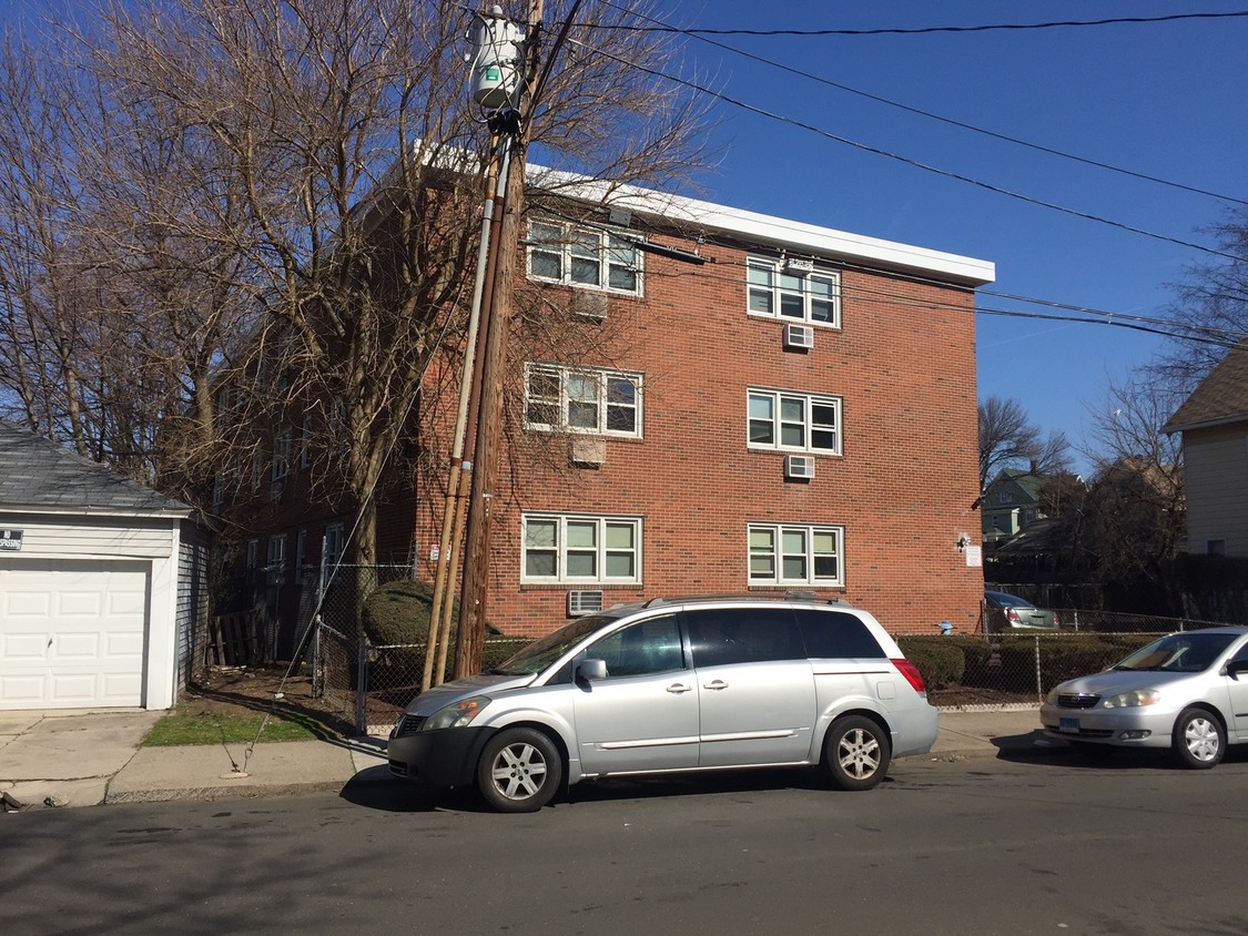 Building Photo - Rosedale Apartments