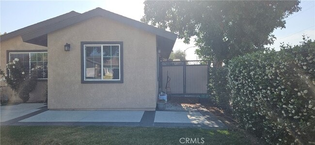 Building Photo - 2945 S Castle Harbour Pl
