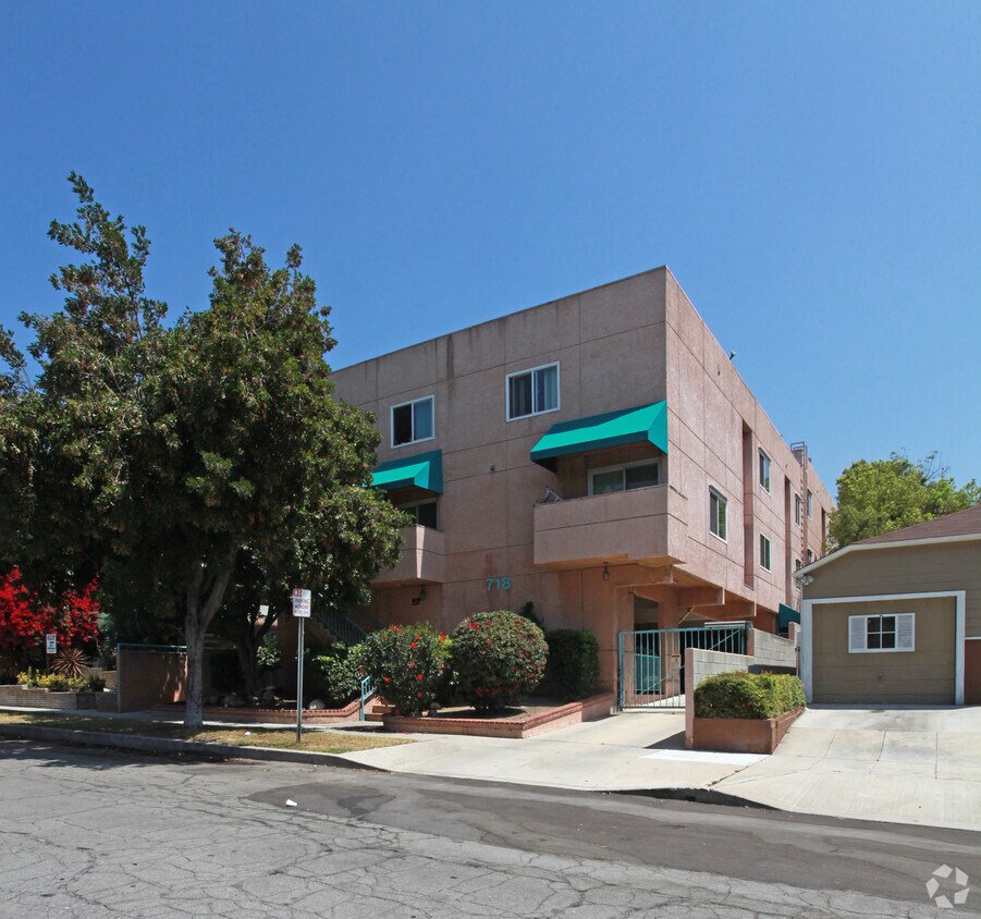 Foto principal - 718 S 5th St