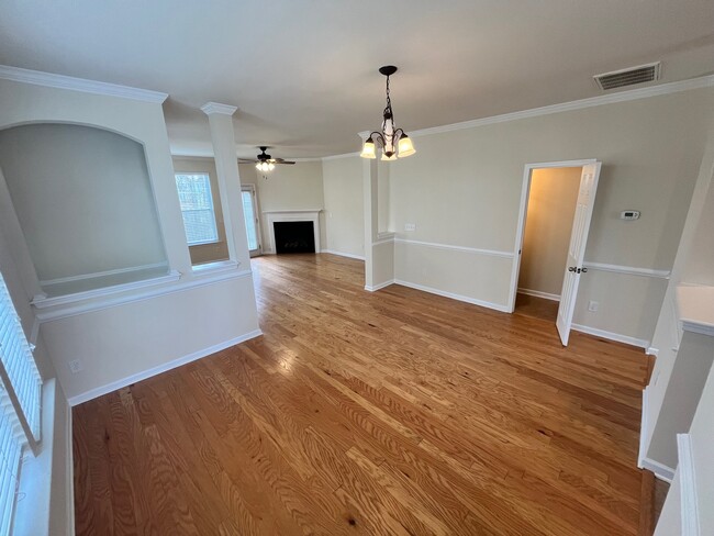 Building Photo - 2916 Casona Way