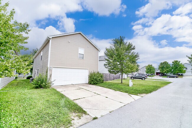 Building Photo - 14169 Clapboard Dr
