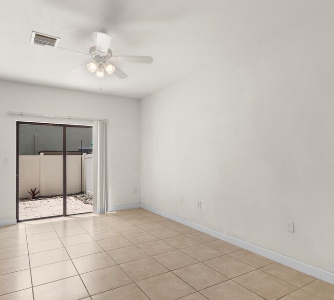 Building Photo - 9314 W 33rd Ln