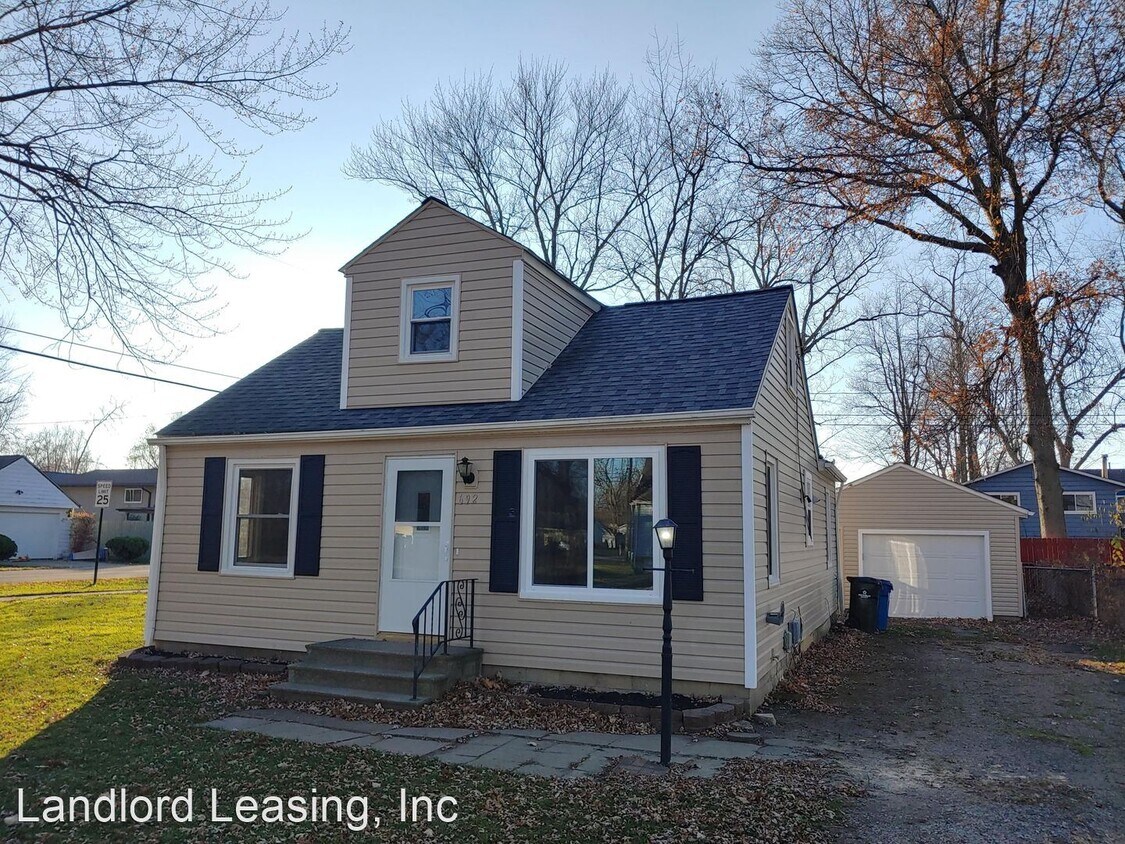 Foto principal - 3 br, 1 bath House - 692 Pasadena Avenue