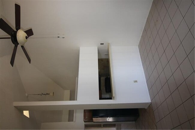 Building Photo - 6027 Bridalveil Dr