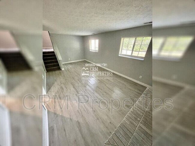 Building Photo - 2313 Centennial Ct E