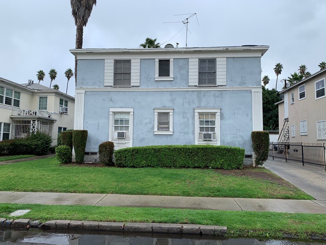 1624 S Bronson Ave, Los Angeles, CA 90019 Apartments in Los Angeles