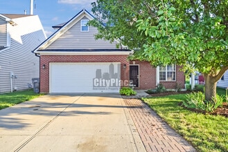 Building Photo - 4440 Valley Trace Dr