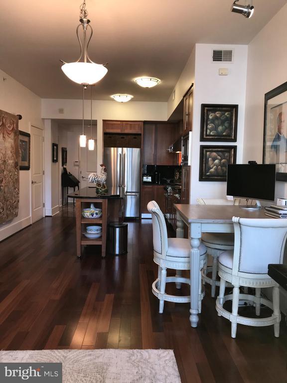 Foto del edificio - 4301 Military Rd NW