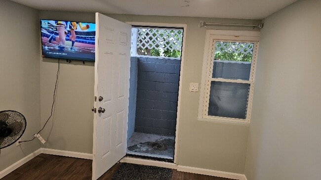 Photo - 2505 McKenzie Rd House