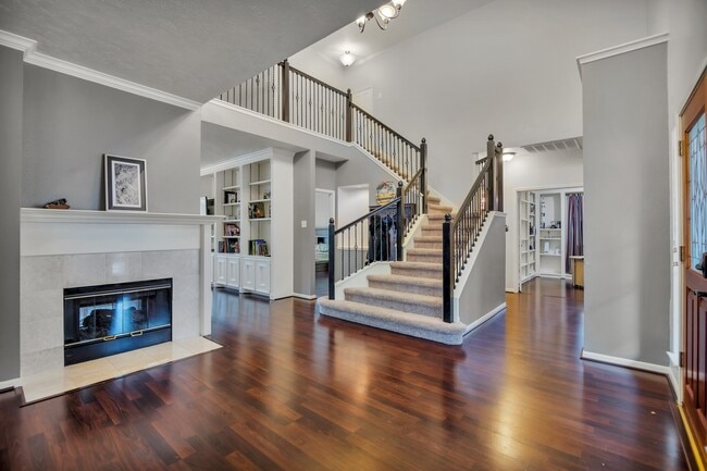 Foto del edificio - 301 Oak Creek Ln