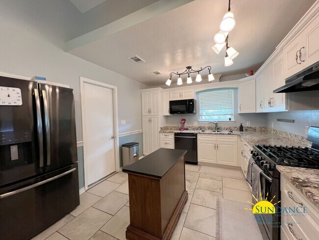 Building Photo - Charming 3BR/2BA Home in South Crestview –...