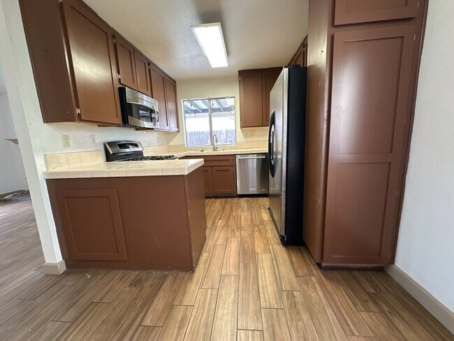 Foto del edificio - Charming 3-Bedroom Home with 2 Full Bathro...