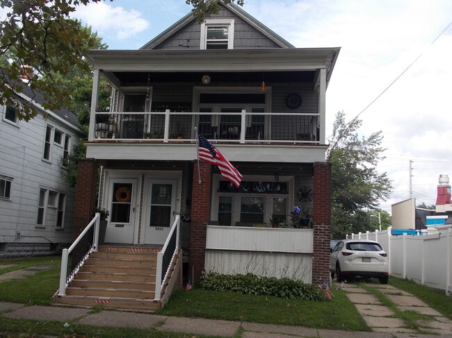 Building Photo - 3611 Maple St