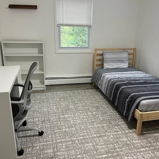 Building Photo - 114 S Lee St