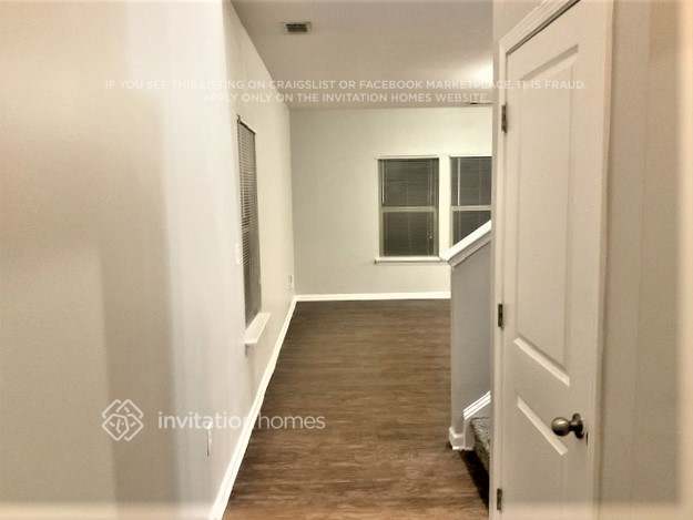Foto del edificio - 3165 Franklin St