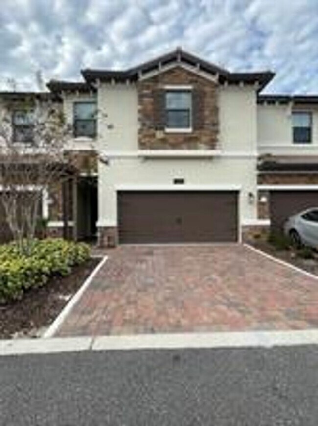 Building Photo - 1202 Payne Stewart Dr