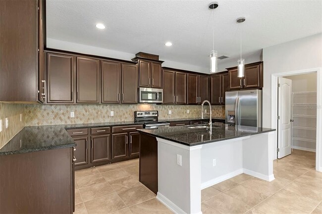 Building Photo - 8698 Lovett Ave