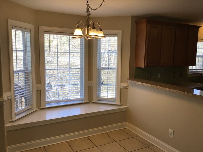 Building Photo - 1245 Beaverton Trail
