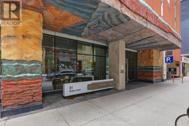 Building Photo - 21 Widmer St