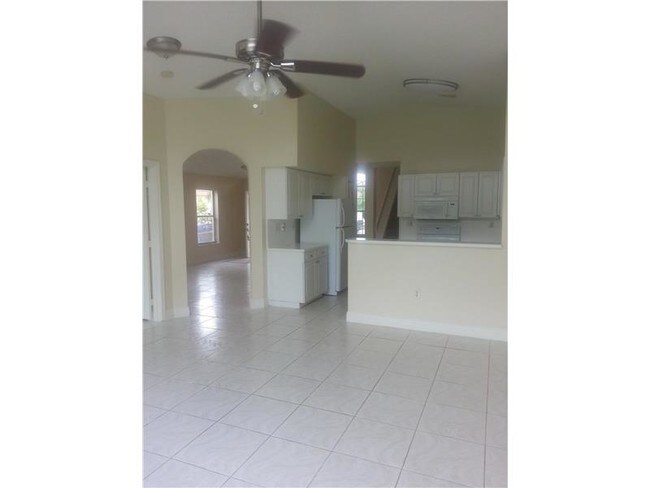 Foto del edificio - 17444 NW 11th St