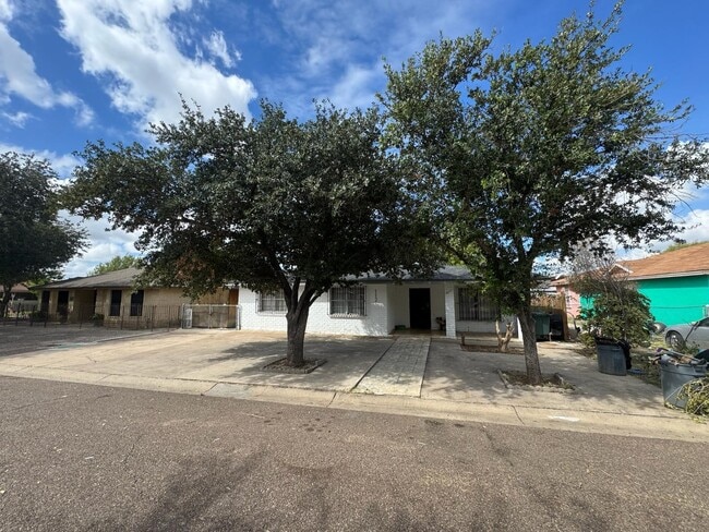 Foto del edificio - 112 Mirasol Dr