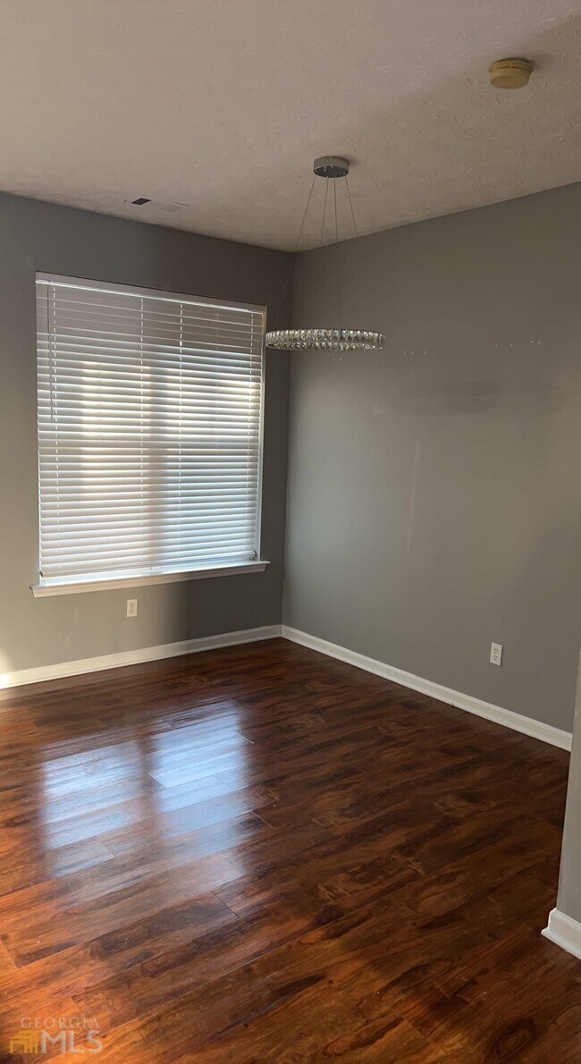 Building Photo - 4760 Highpoint Way