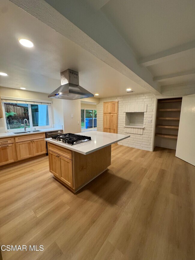 Foto del edificio - 893 Blue Spring Dr