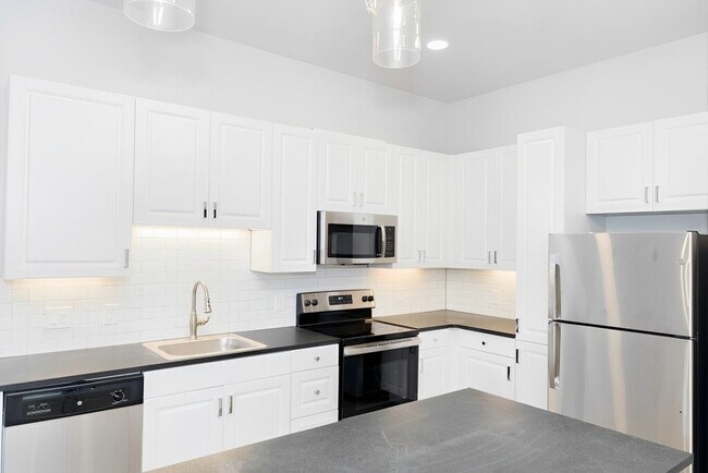 Foto del edificio - 1514 E 15th St