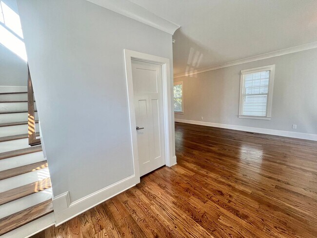 Building Photo - Exceptional 3BD, 2.5BA Downtown Raleigh House with Large Fenced Backyard