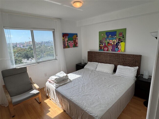 Foto del edificio - 816 NW 11th St