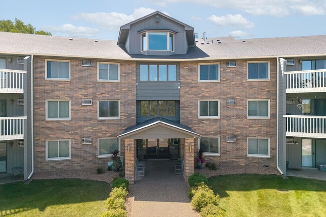 Building Photo - Hemlock Pines