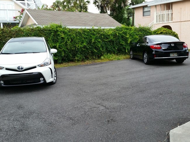 off street parking - 120 8th Ave S